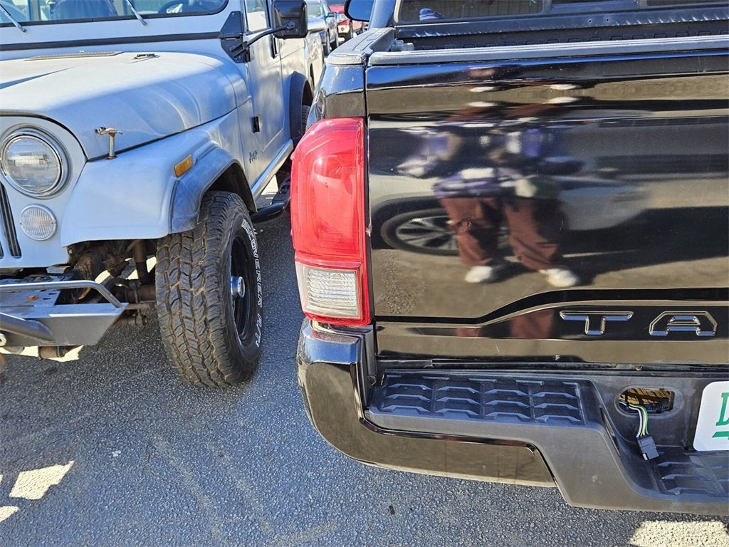 2018 Toyota Tacoma SR