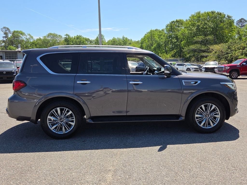 2024 INFINITI QX80 LUXE
