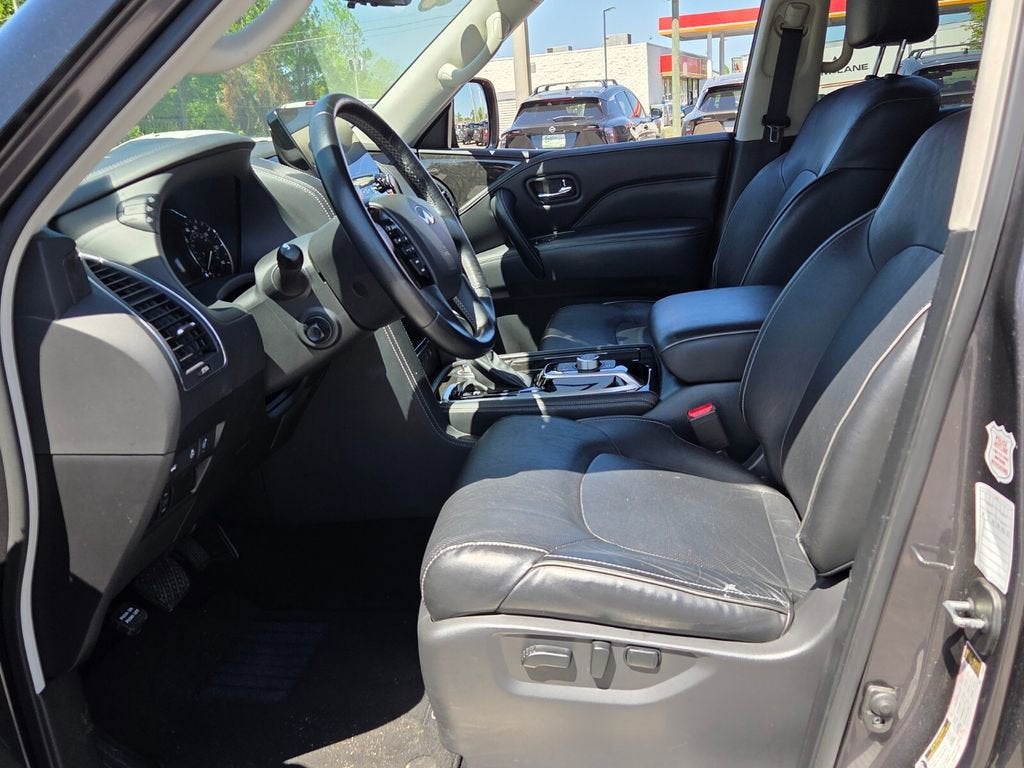 2024 INFINITI QX80 LUXE