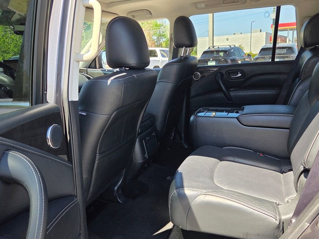 2024 INFINITI QX80 LUXE