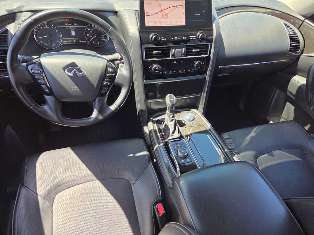 2024 INFINITI QX80 LUXE