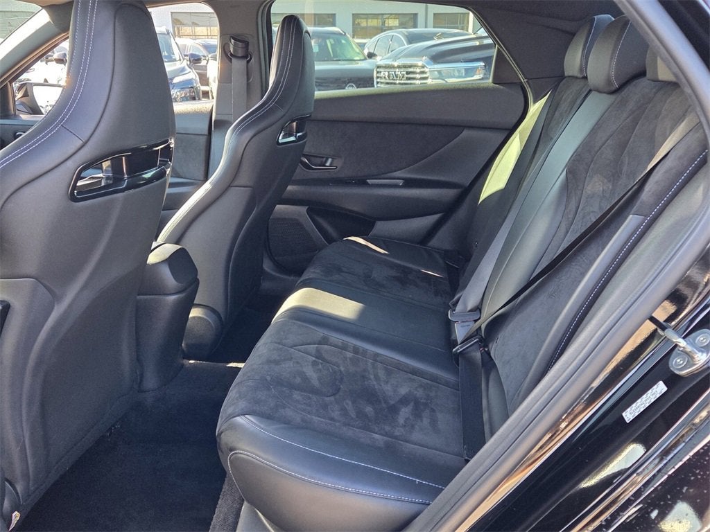 2022 Hyundai Elantra N Base