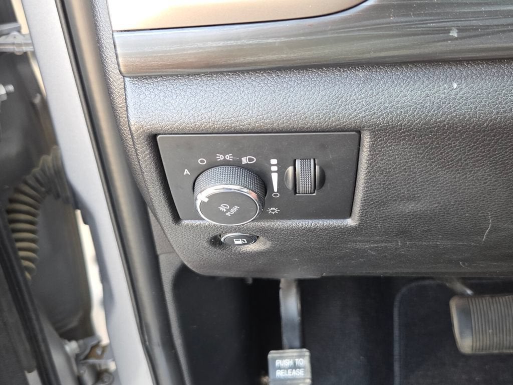 2020 Jeep Grand Cherokee Altitude 4x2