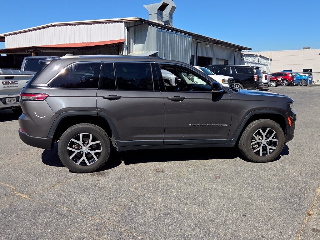 2023 Jeep Grand Cherokee Limited 4x2