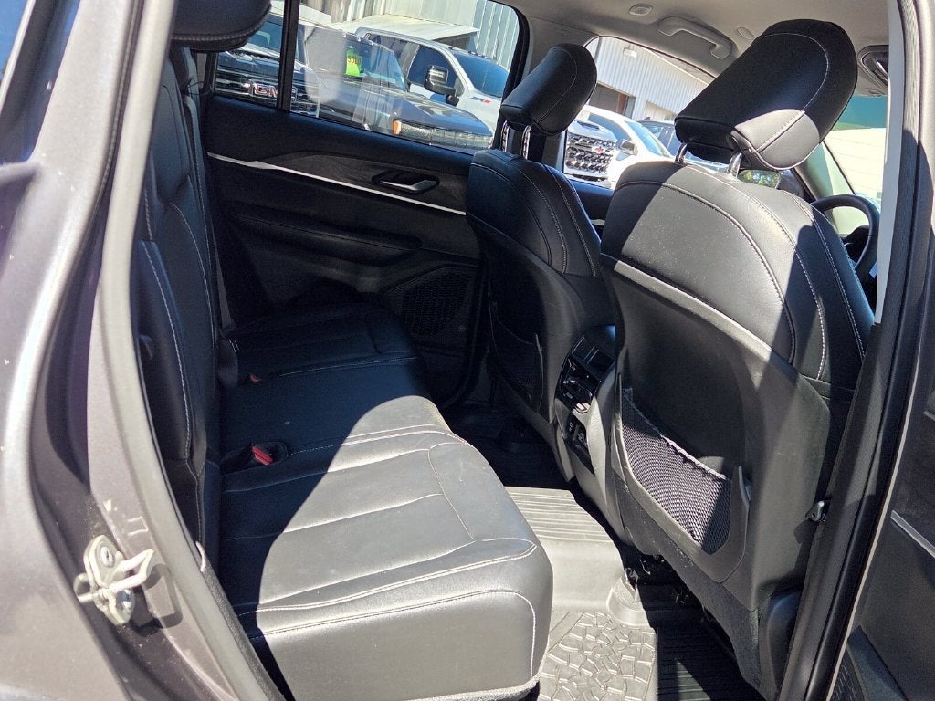 2023 Jeep Grand Cherokee Limited 4x2