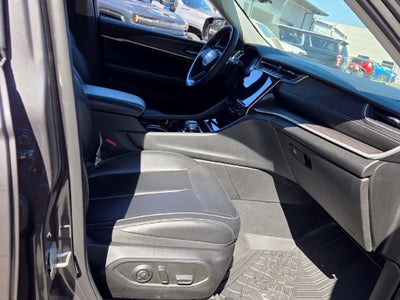 2023 Jeep Grand Cherokee Limited 4x2