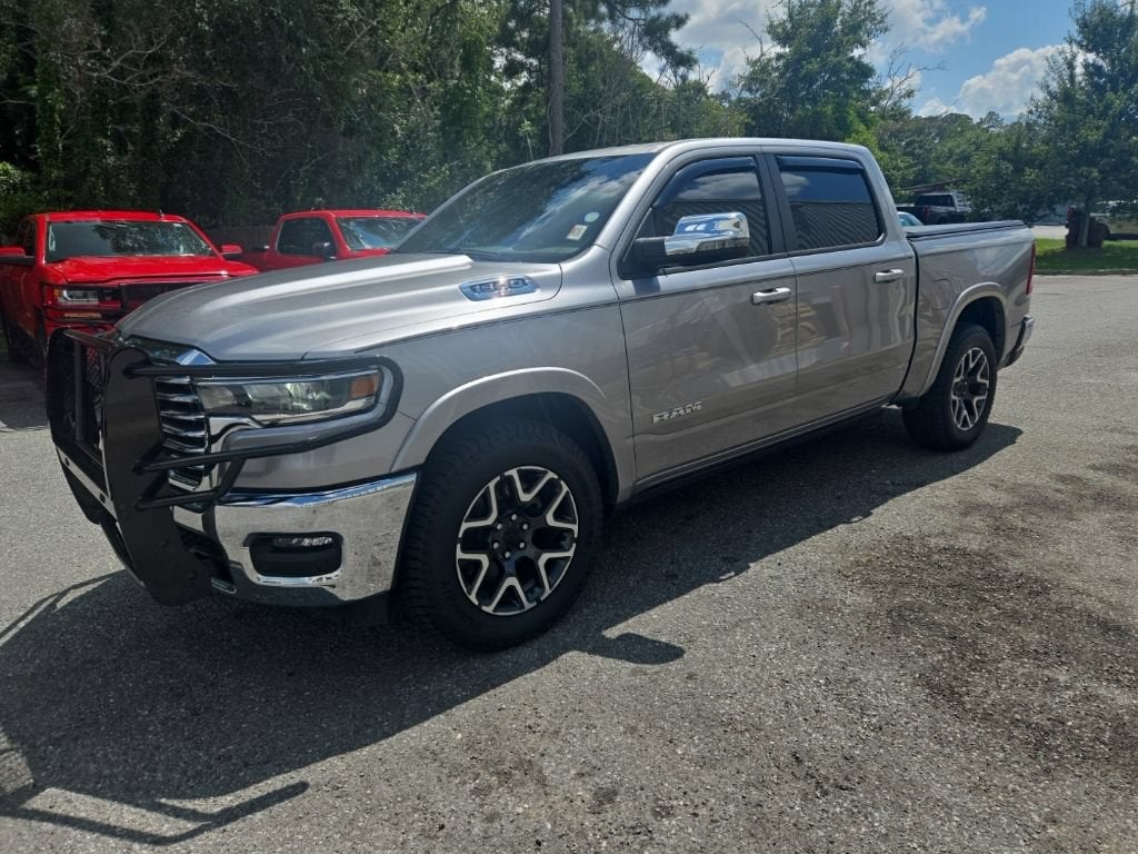2025 RAM 1500 Laramie Crew Cab 4x4 5'7" Box