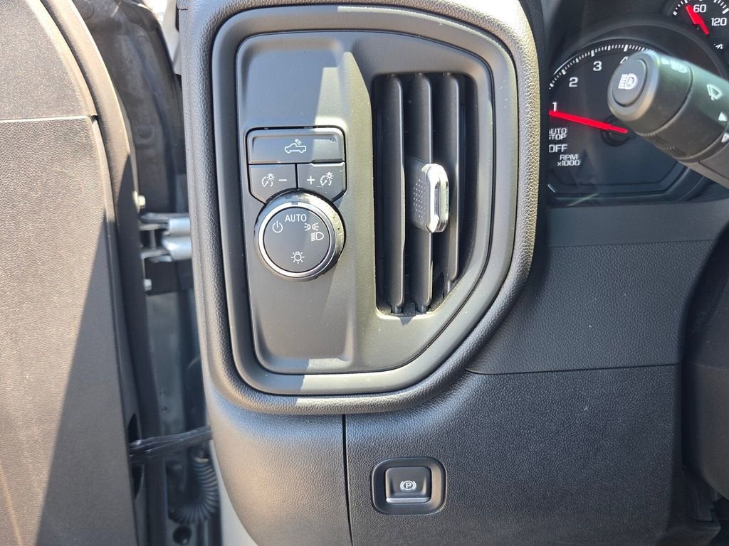 2025 Chevrolet Silverado 1500 Custom - Photo 24