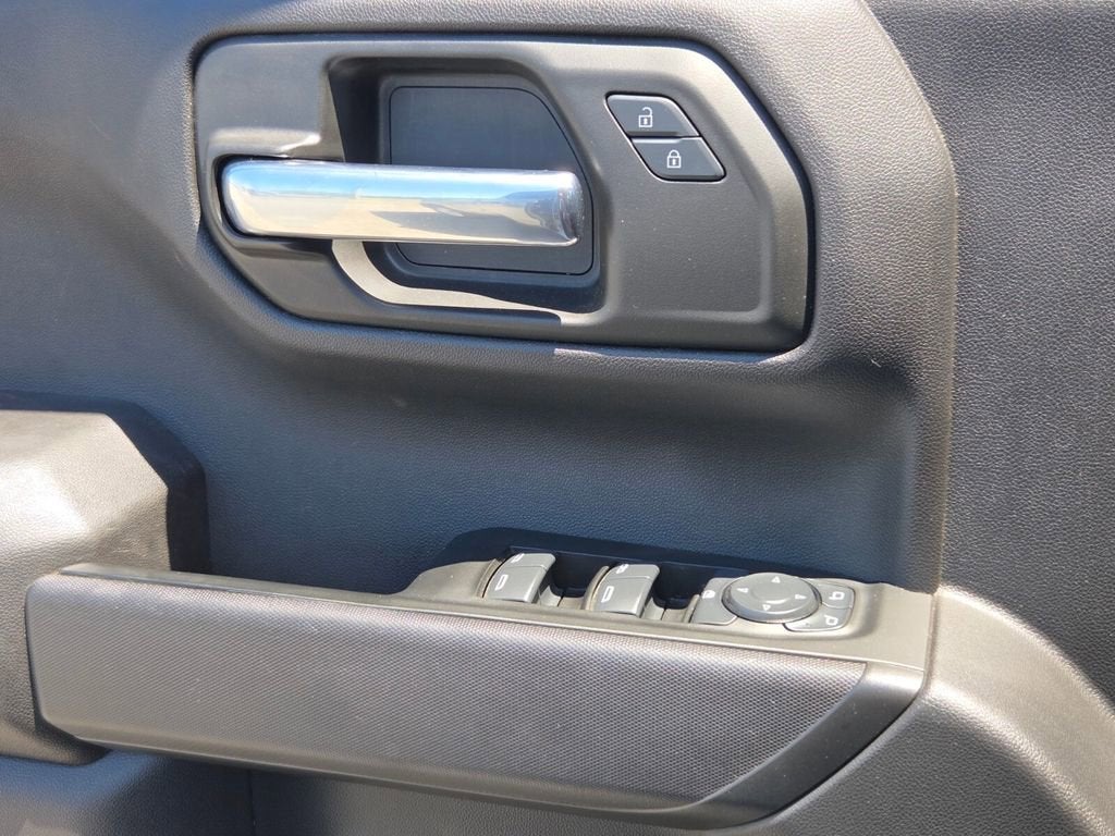 2025 Chevrolet Silverado 1500 Custom - Photo 26