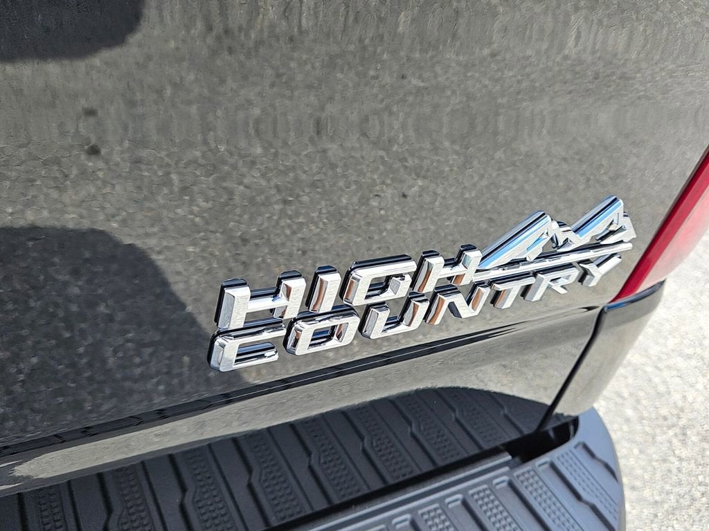 2025 Chevrolet Silverado 1500 High Country - Photo 10