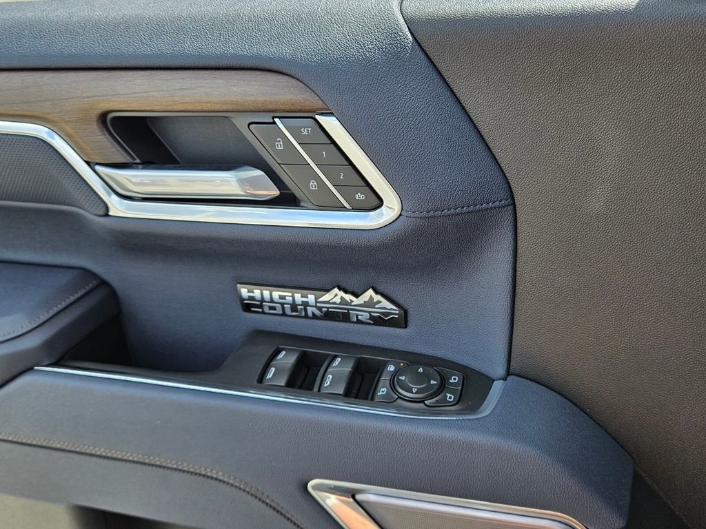 2025 Chevrolet Silverado 1500 High Country