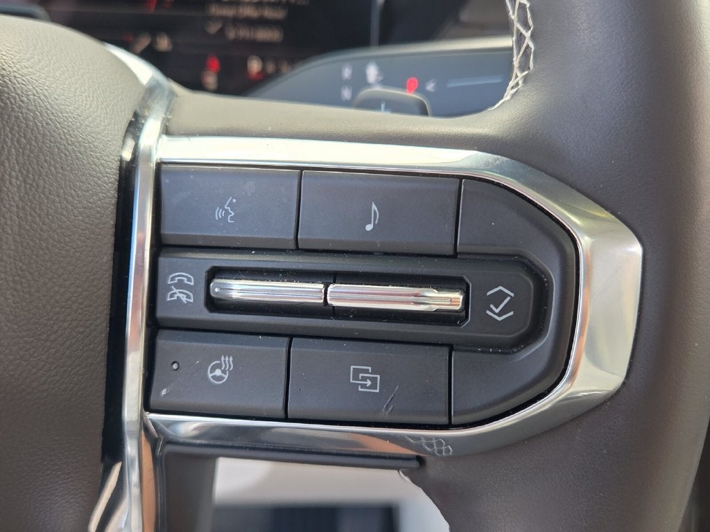 2025 GMC Acadia Denali