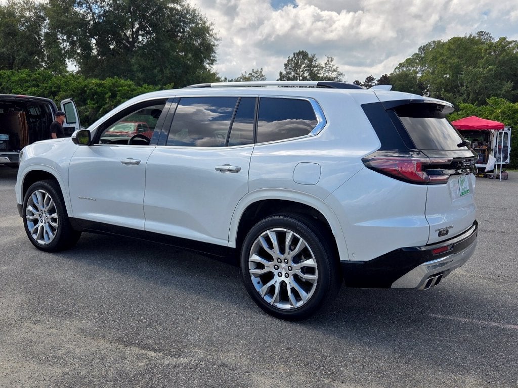2025 GMC Acadia Denali