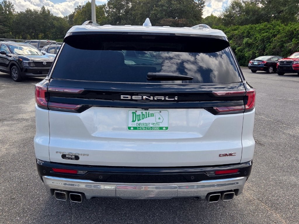 2025 GMC Acadia Denali