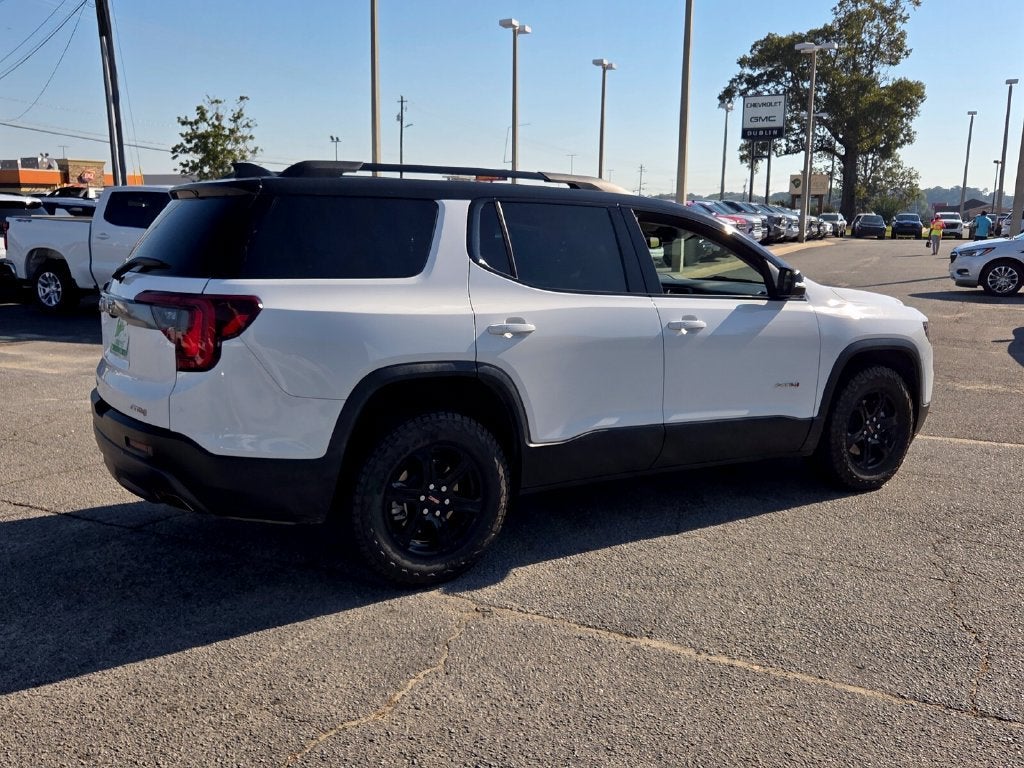 2023 GMC Acadia AT4