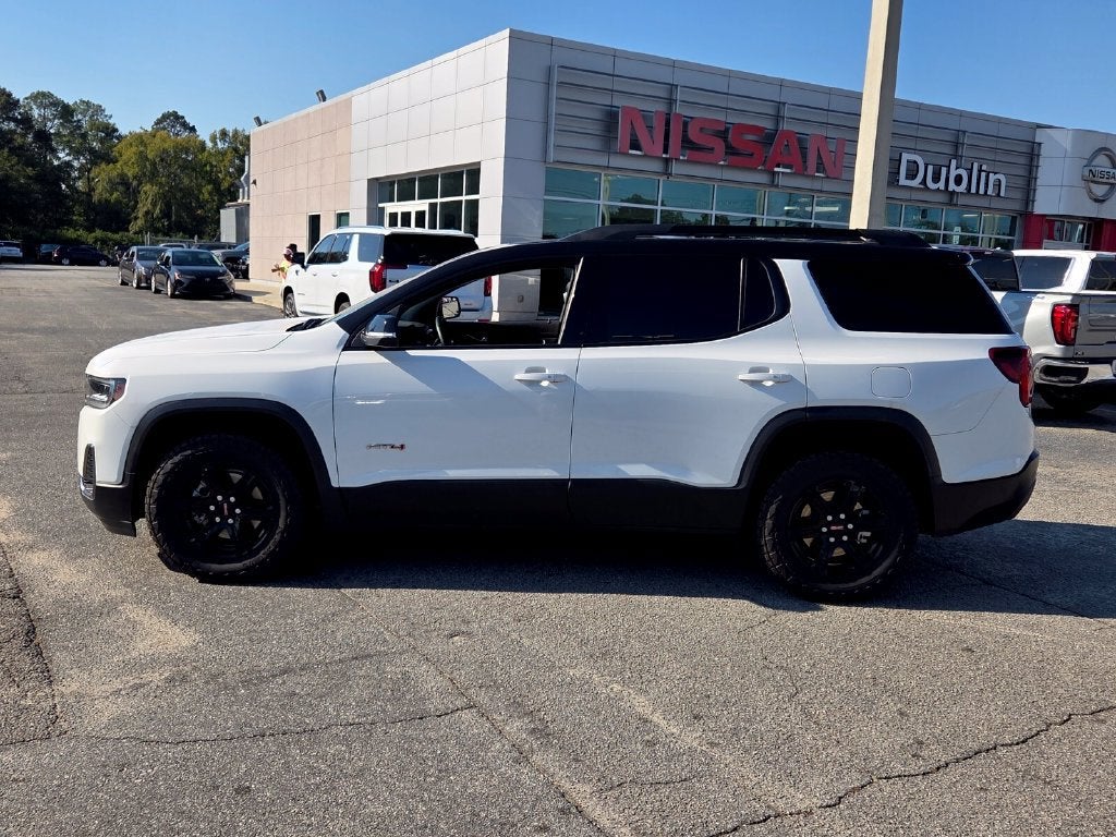2023 GMC Acadia AT4