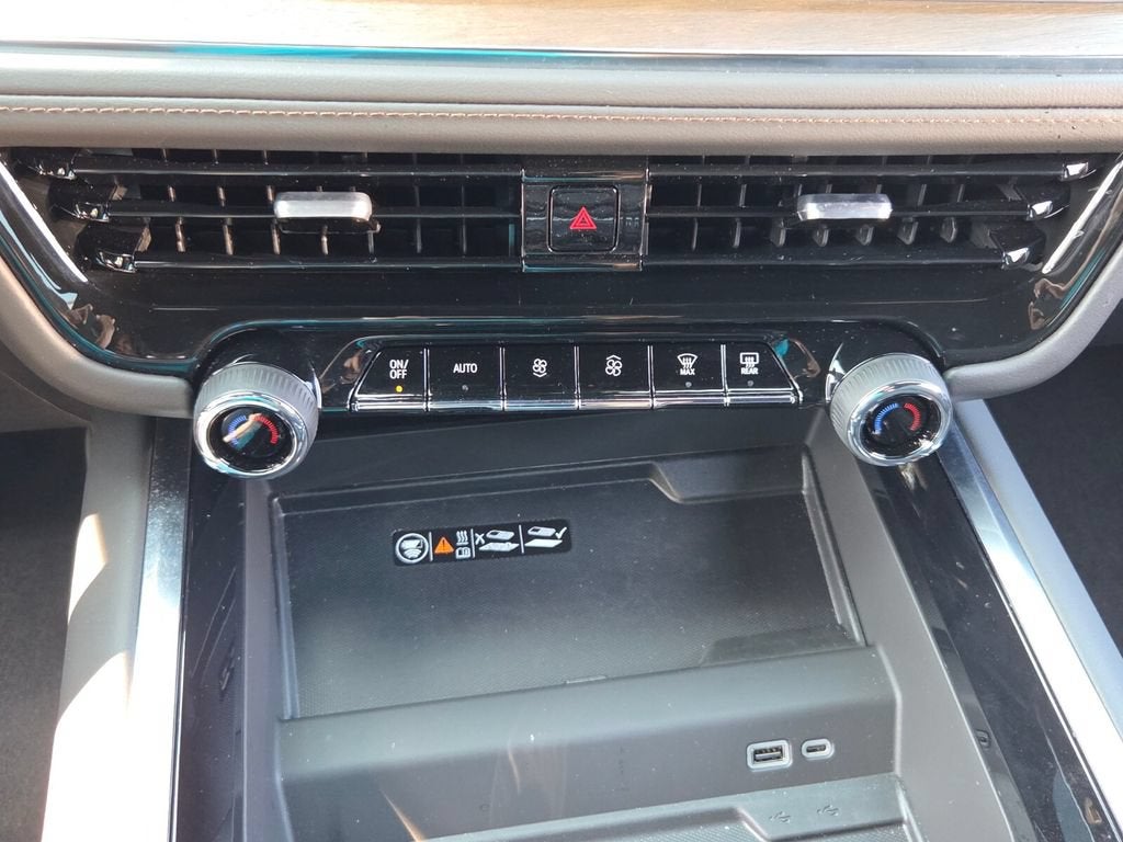 2026 Chevrolet Suburban High Country - Photo 20