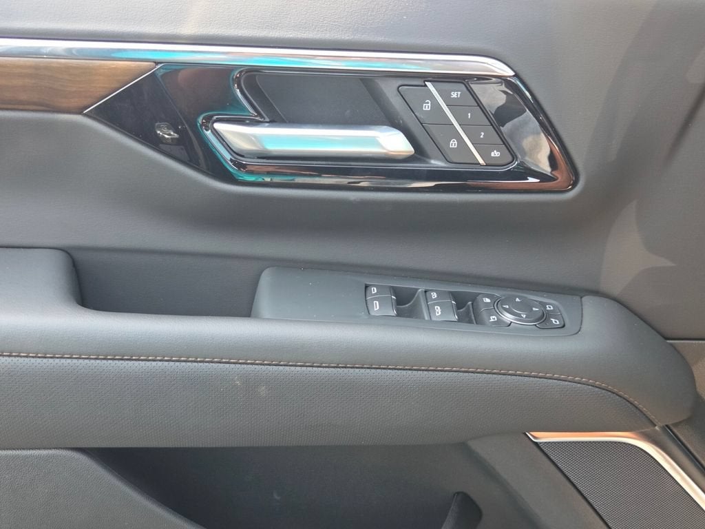 2026 Chevrolet Suburban High Country - Photo 26