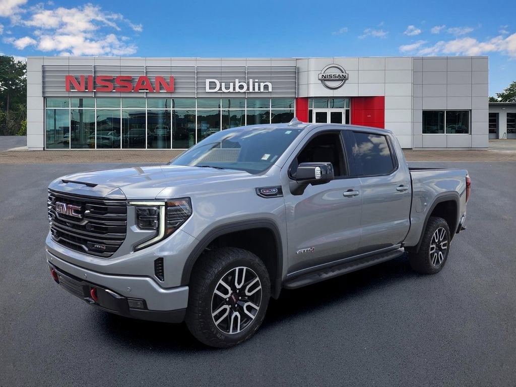 2023 GMC Sierra 4WD Crew Cab Short Box AT4's photo