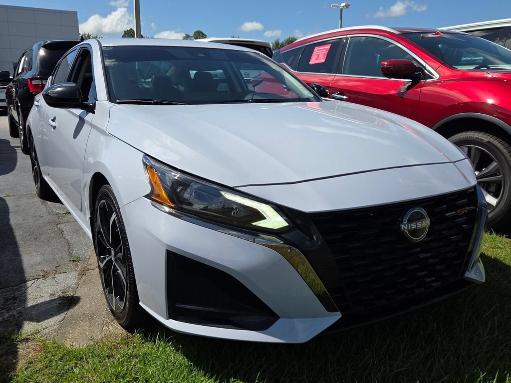 2024 Nissan Altima SR FWD