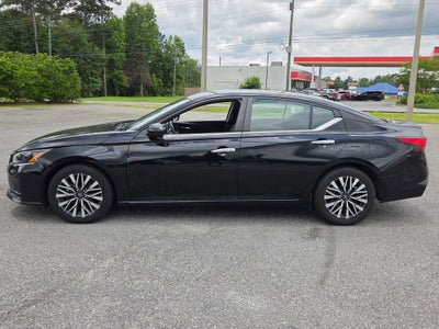2024 Nissan Altima SV FWD