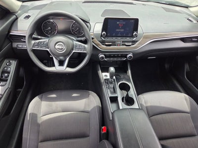 2024 Nissan Altima SV FWD