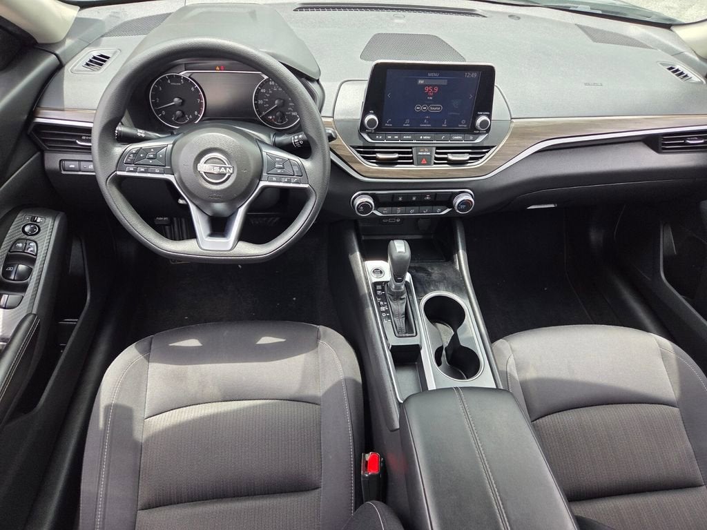 2024 Nissan Altima SV FWD