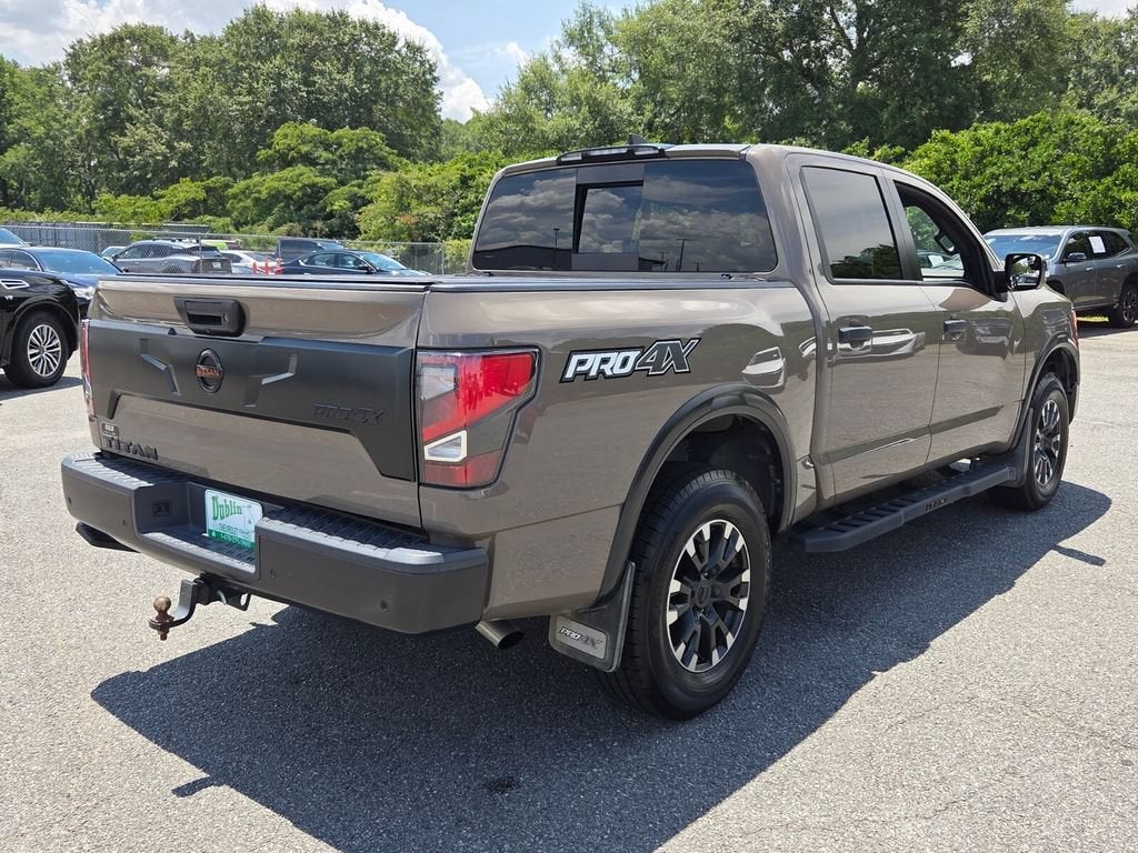 2022 Nissan TITAN Crew Cab PRO-4X 4x4