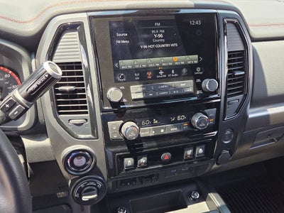 2022 Nissan TITAN Crew Cab PRO-4X 4x4