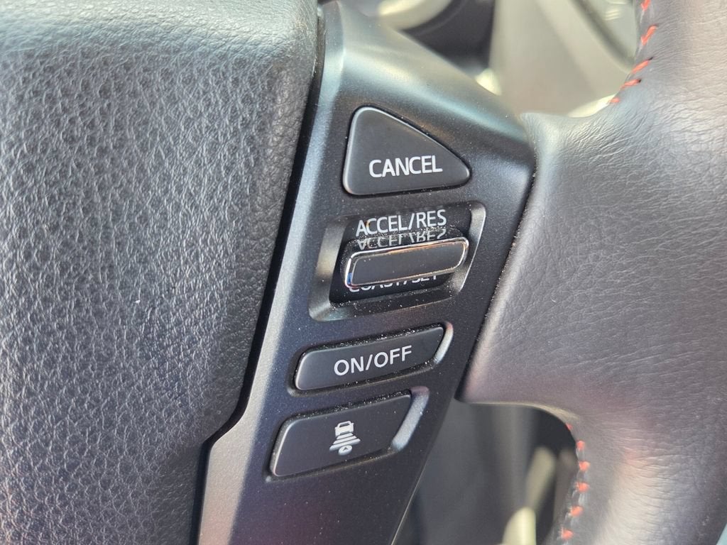2022 Nissan TITAN Crew Cab PRO-4X 4x4