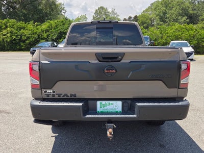 2022 Nissan TITAN Crew Cab PRO-4X 4x4