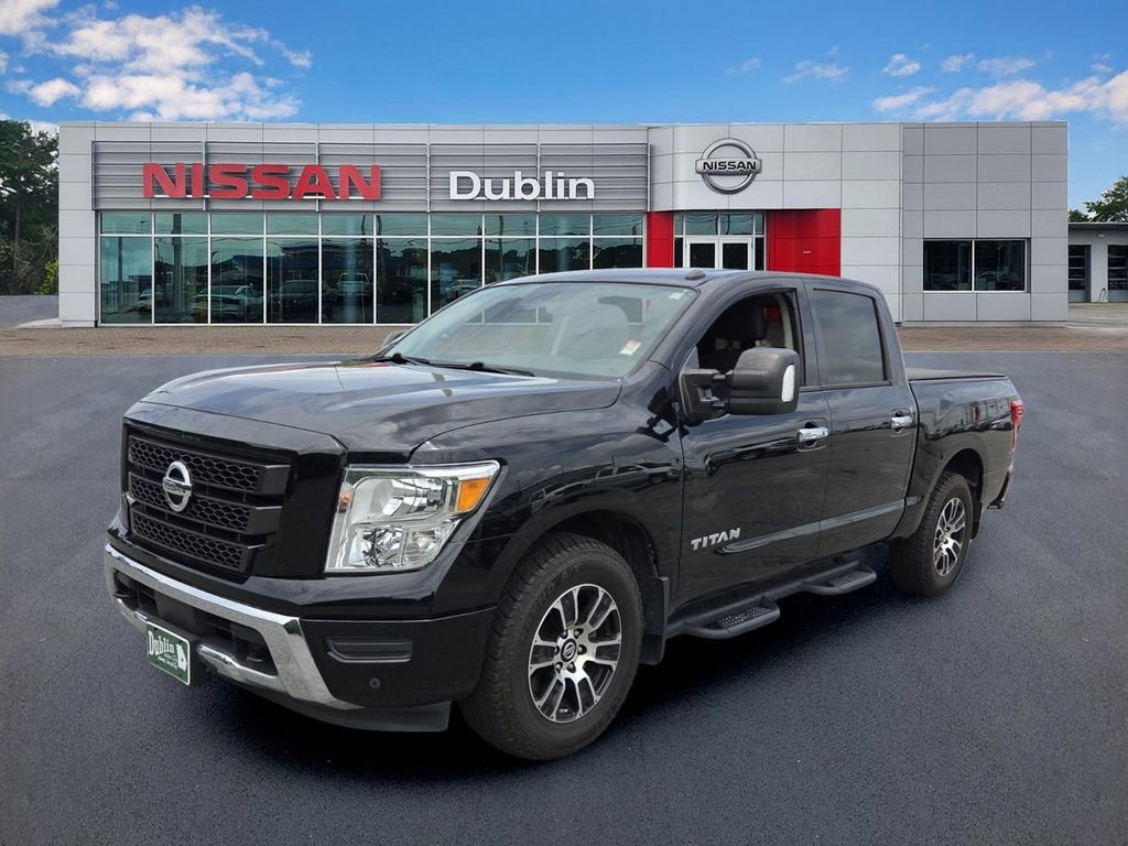 2021 Nissan TITAN Crew Cab SV 4x4