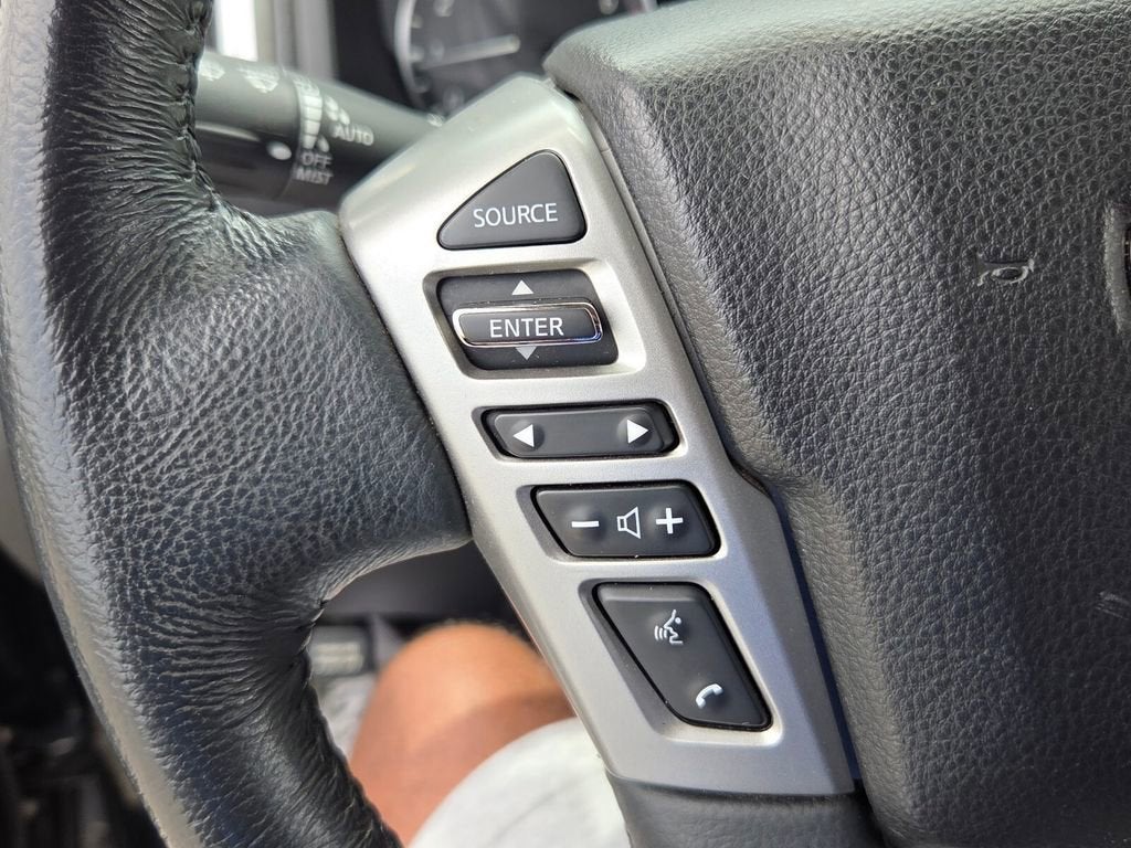 2021 Nissan TITAN Crew Cab SV 4x4