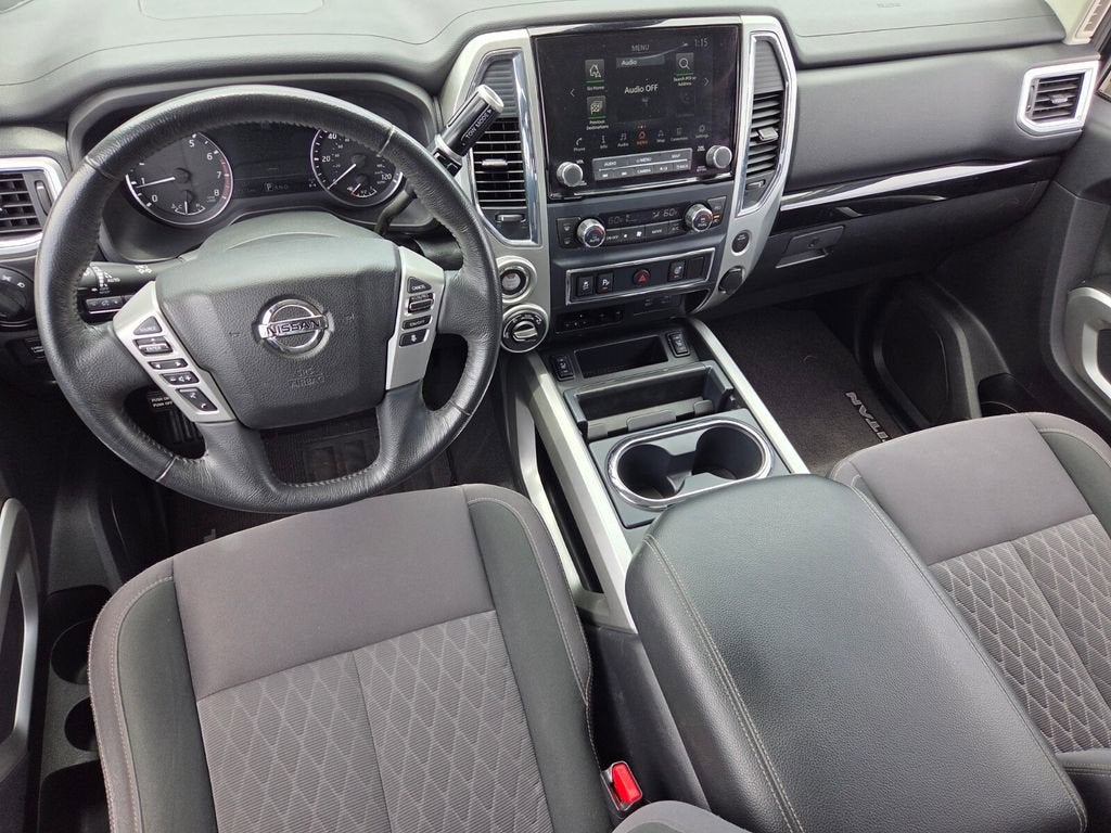 2021 Nissan TITAN Crew Cab SV 4x4