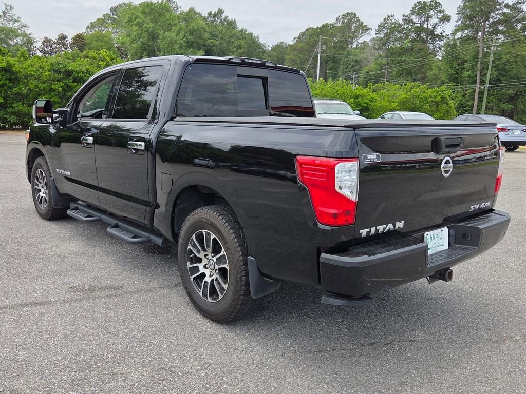 2021 Nissan TITAN Crew Cab SV 4x4
