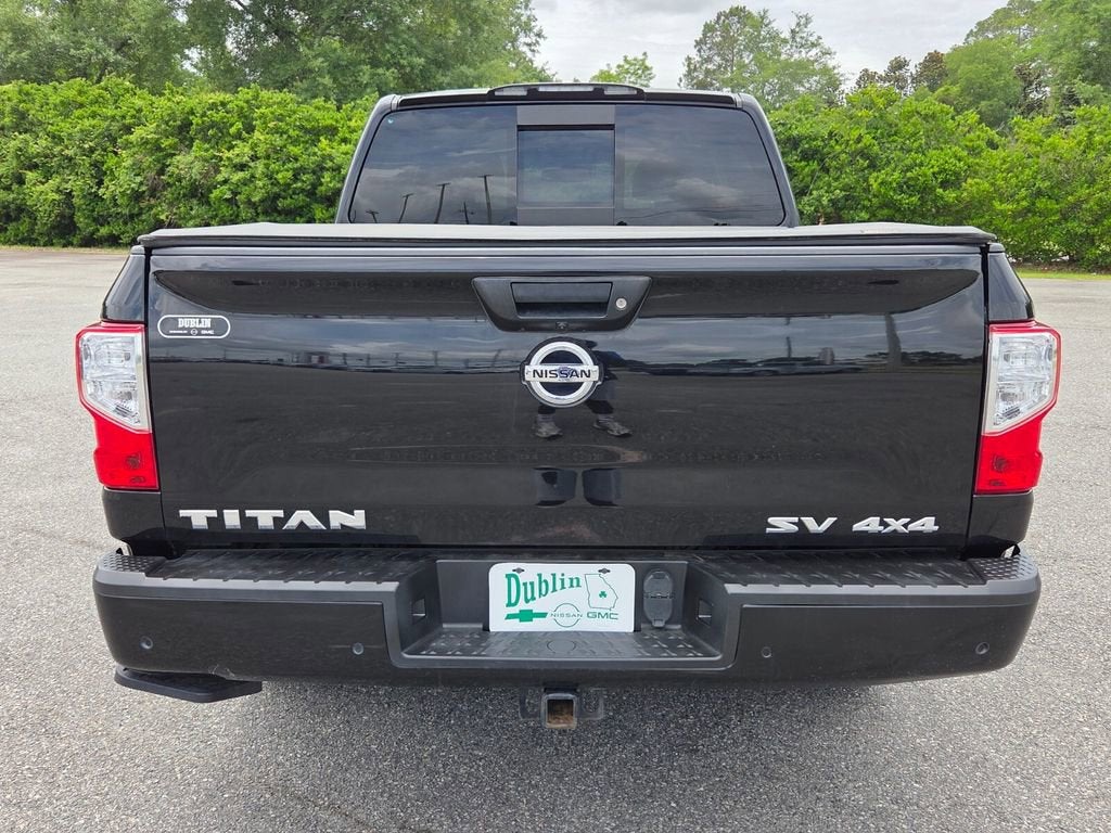 2021 Nissan TITAN Crew Cab SV 4x4