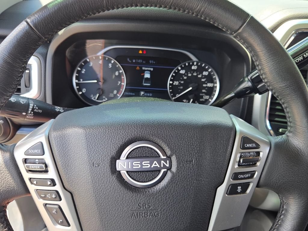 2024 Nissan TITAN Crew Cab SV 4x2