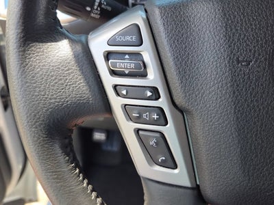 2024 Nissan TITAN Crew Cab SV 4x2