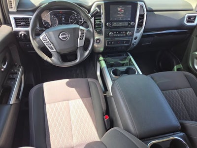 2024 Nissan TITAN Crew Cab SV 4x2