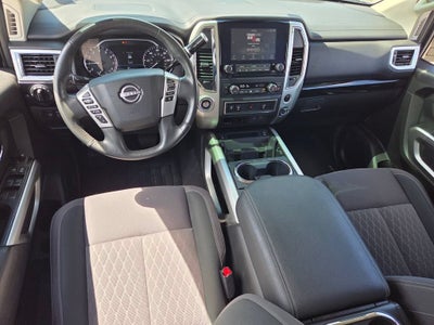 2024 Nissan TITAN Crew Cab SV 4x2