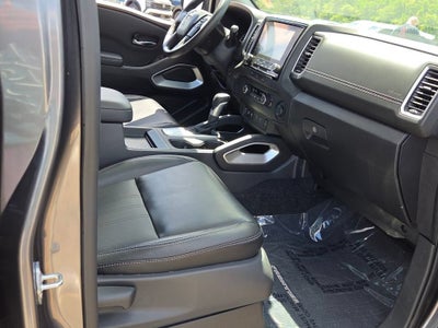 2024 Nissan Frontier Crew Cab SL 4x2