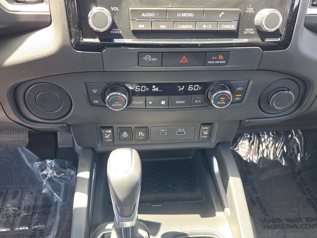 2024 Nissan Frontier Crew Cab SL 4x2