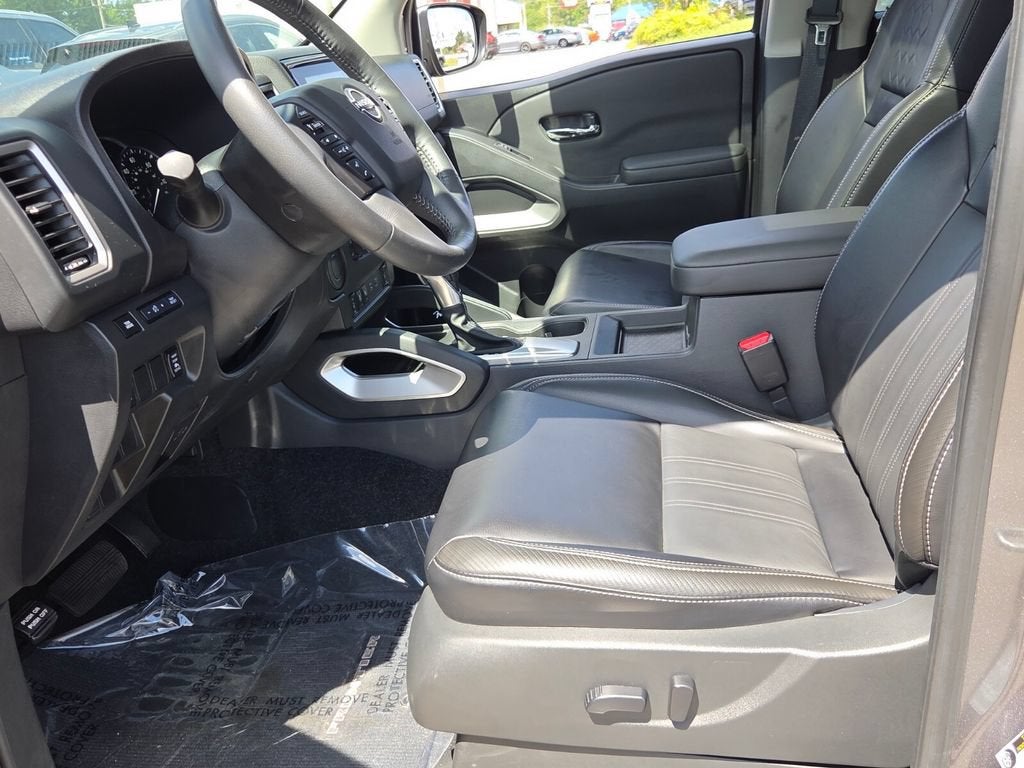 2024 Nissan Frontier Crew Cab SL 4x2