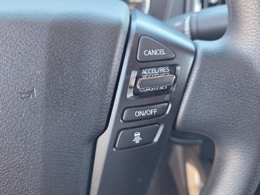 2025 Nissan Frontier Crew Cab SV 4x4