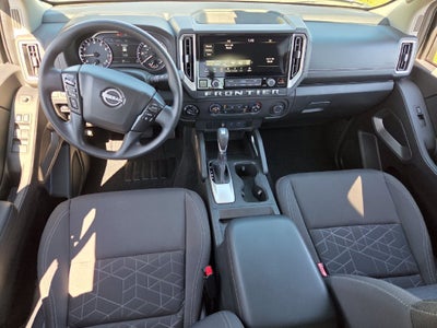 2025 Nissan Frontier Crew Cab SV 4x4