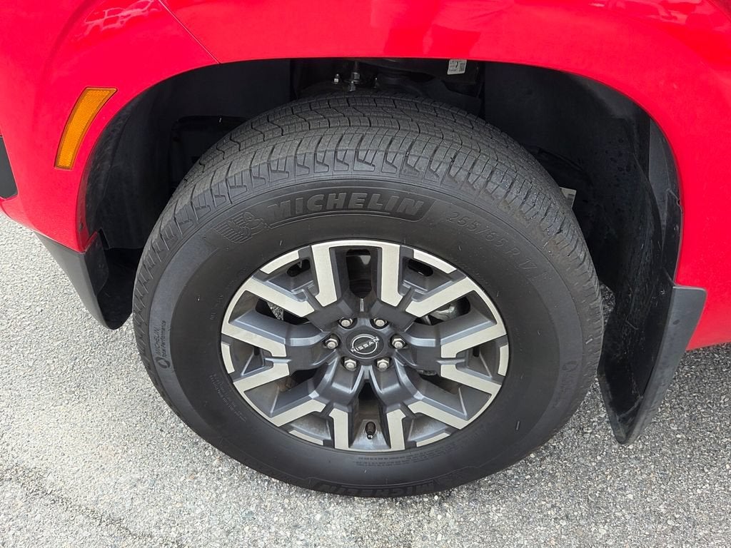 2025 Nissan Frontier Crew Cab SL 4x4