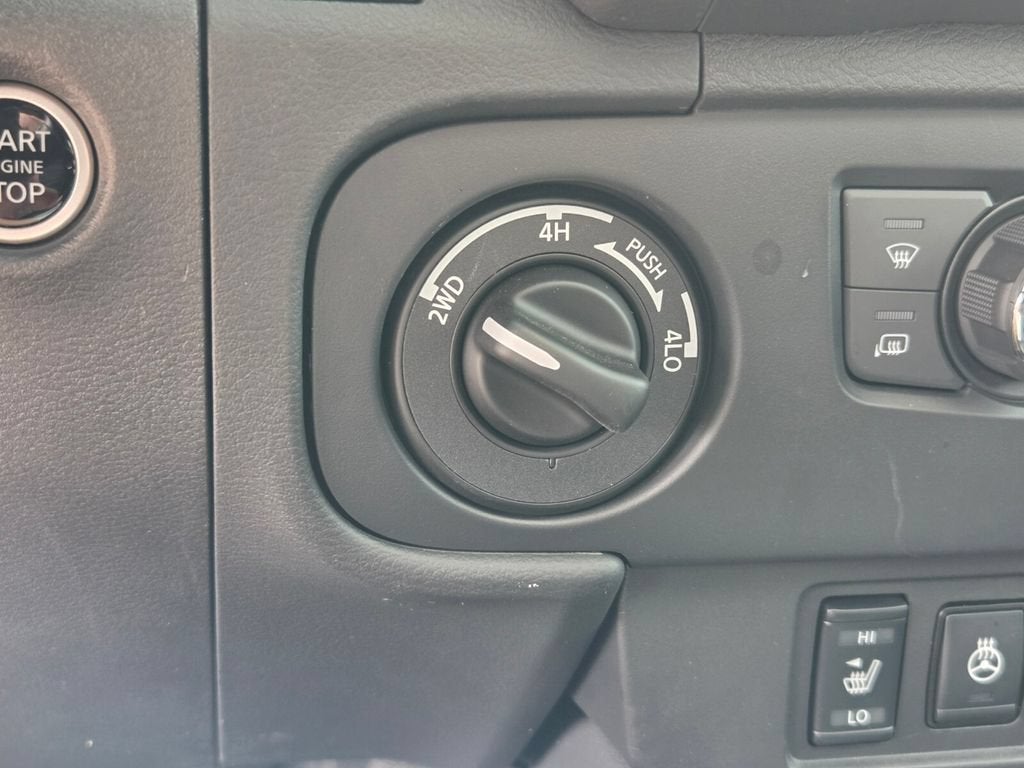 2025 Nissan Frontier Crew Cab SL 4x4