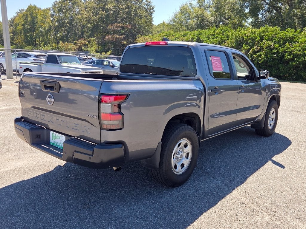 2022 Nissan Frontier Crew Cab S 4x4