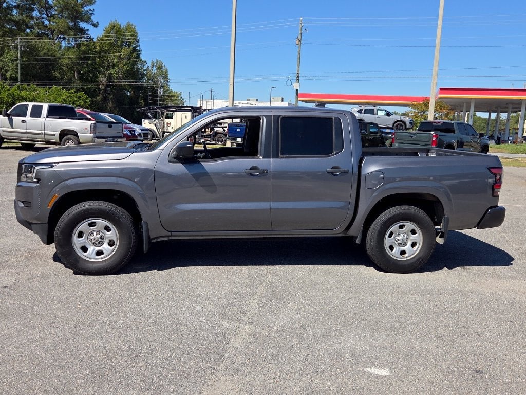 2022 Nissan Frontier Crew Cab S 4x4