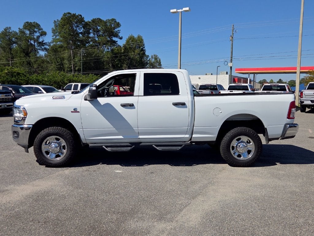 2023 RAM 2500 Tradesman Crew Cab 4x4 6'4" Box